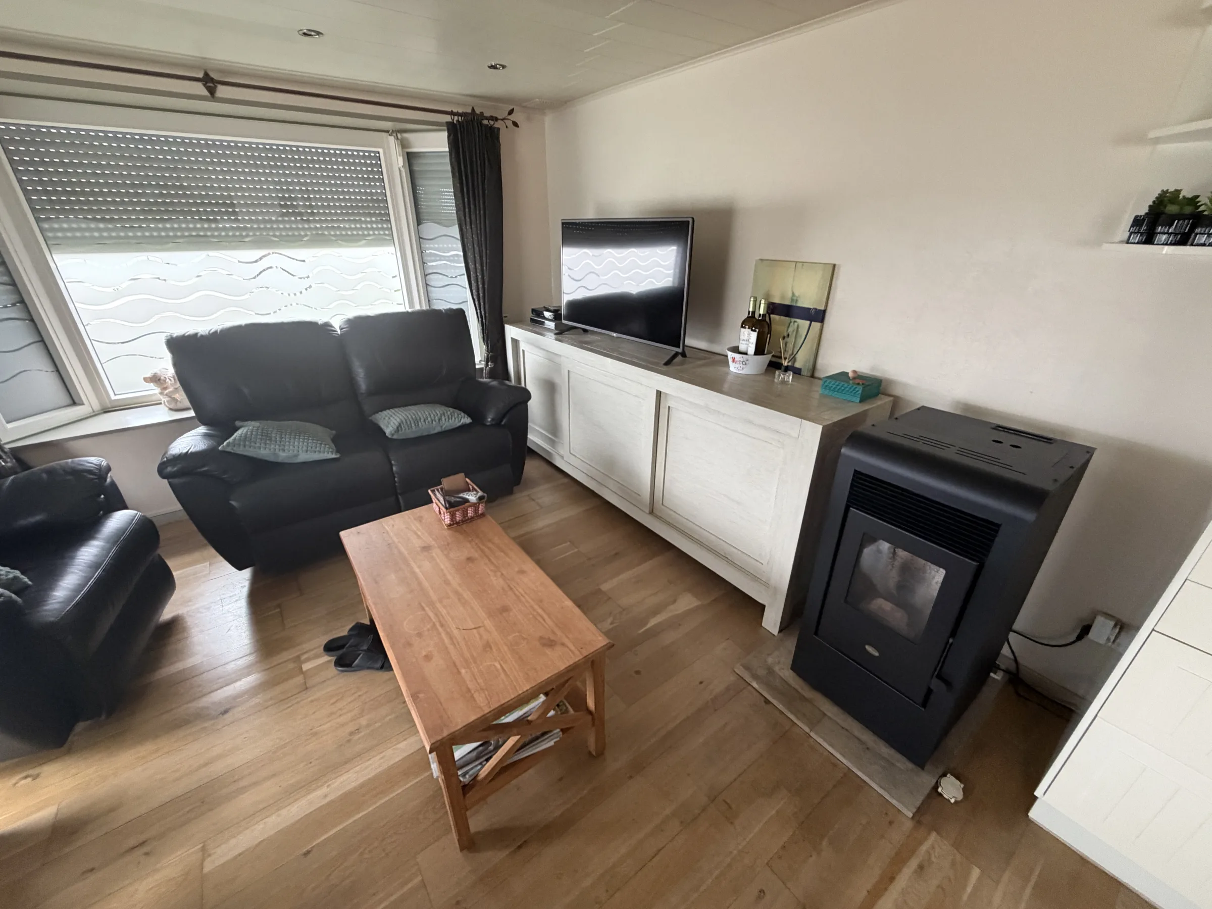 Unieke L-chalet – volledig gerenoveerd en instapklaar.