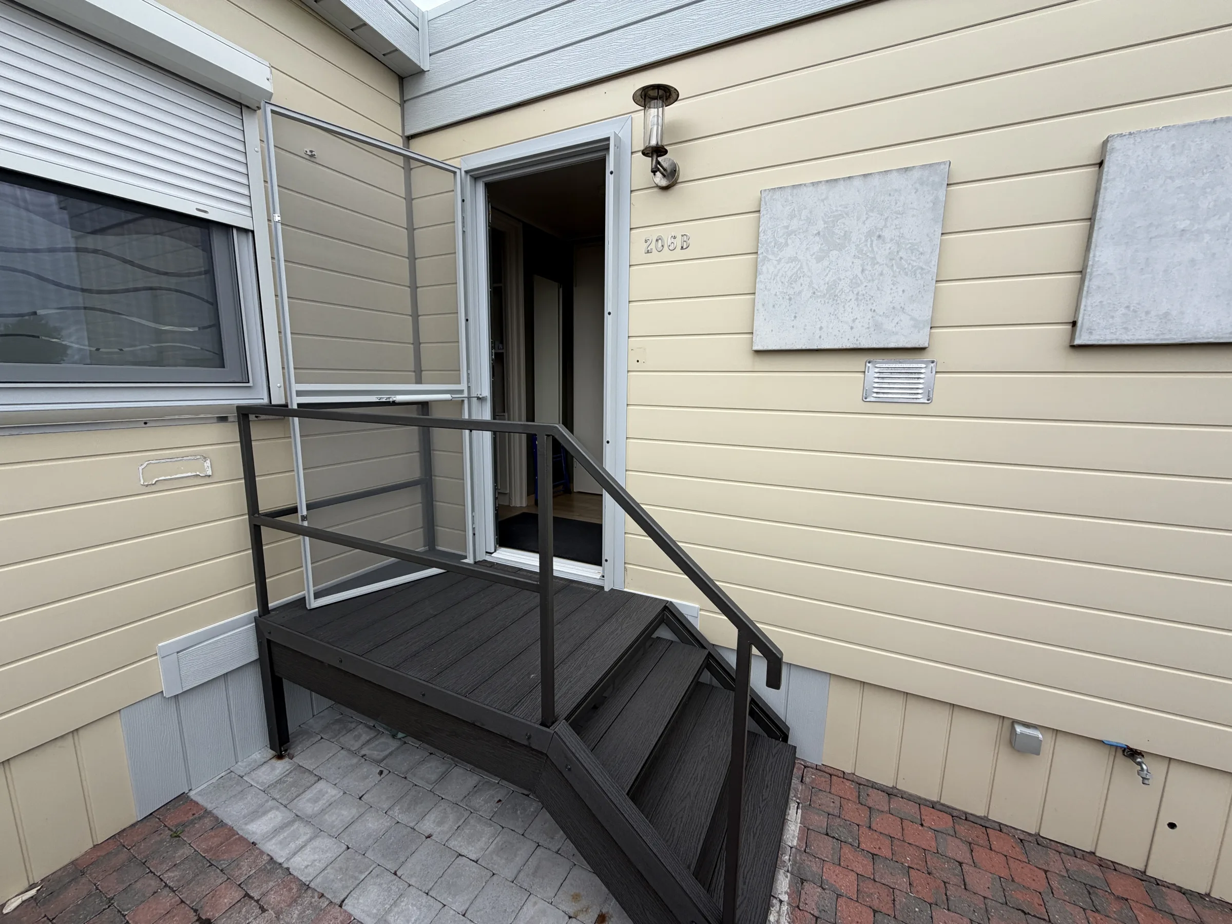 Unieke L-chalet – volledig gerenoveerd en instapklaar.