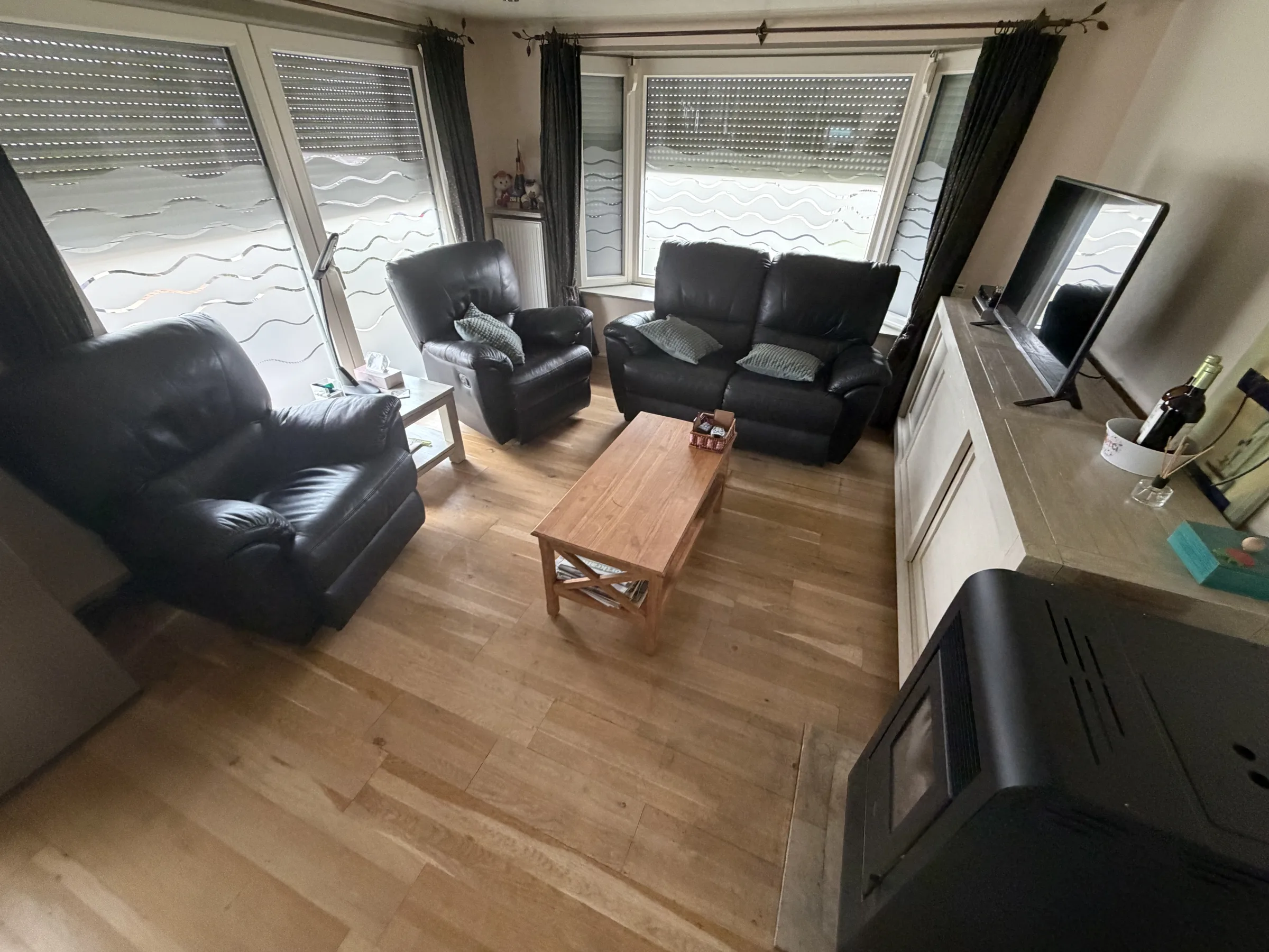 Unieke L-chalet – volledig gerenoveerd en instapklaar.